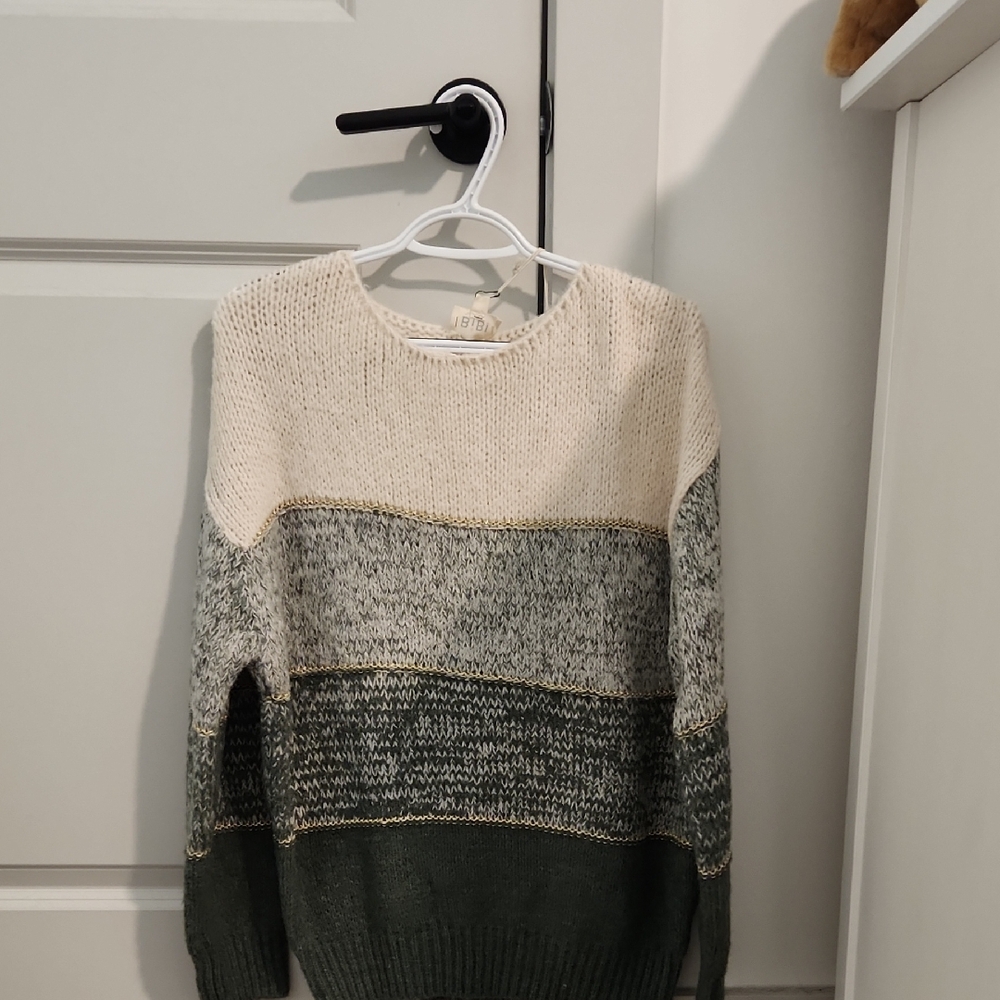 BiBi Cream and Green Color Block Sweater